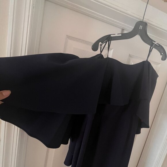 VINCE CAMUTO Womens Navy Ruffled Bell Sleeve Off Shoulder Full-Length Formal S8 - Picture 7 of 10